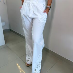 Calça Bordado